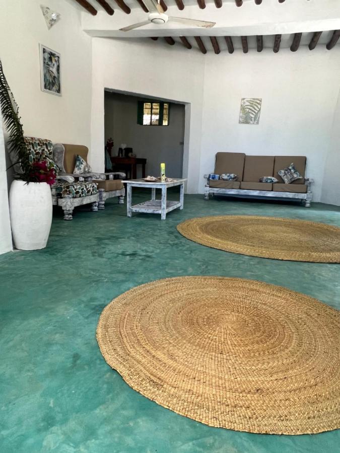 Duara Beach House Hotel Paje Luaran gambar
